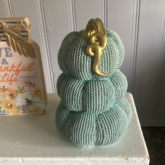 NWT BUNDLE- 2 TRIPLE STACKED TEXTURED AQUA BLUE PUMPKINS GOLD STEMS & WOOD SIGN - Picture 13 of 16